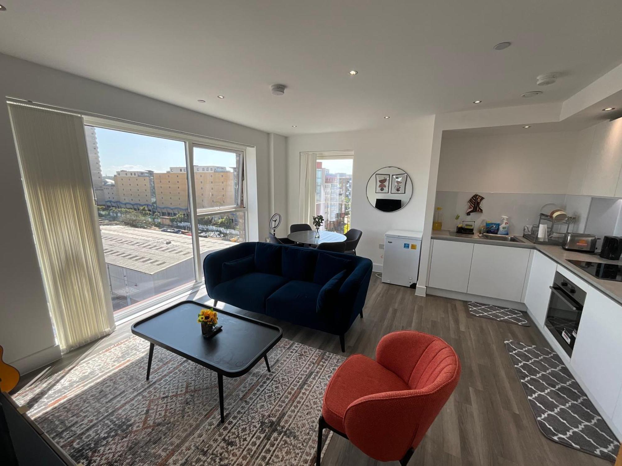 Deluxe Double Bed In Shared Apt Near Canary Wharf, City Airport & O2 Arena With Thames View London Exterior foto